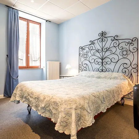 Logis L'avenue Hotel 3*