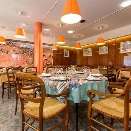 Logis L'avenue 3* Montfaucon-en-Velay